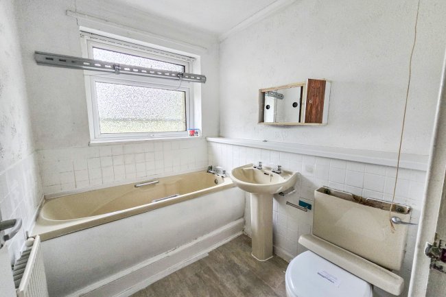 15 Edward Jenner Avenue, Netherton, Bootle, L30 5RP 8