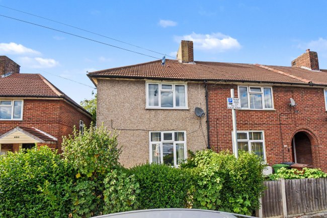 398 Hedgemans Road, Dagenham, Essex, RM9 6BU 3