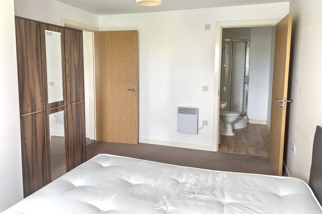 Apartment 220, Ladywell Point Pilgrims Way, Salford, M50 1AZ 6