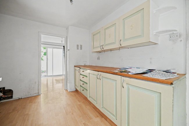 96 Holbeck, Bracknell, Berkshire, RG12 8XF 5