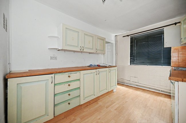 96 Holbeck, Bracknell, Berkshire, RG12 8XF 5