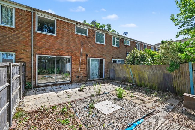 96 Holbeck, Bracknell, Berkshire, RG12 8XF 5