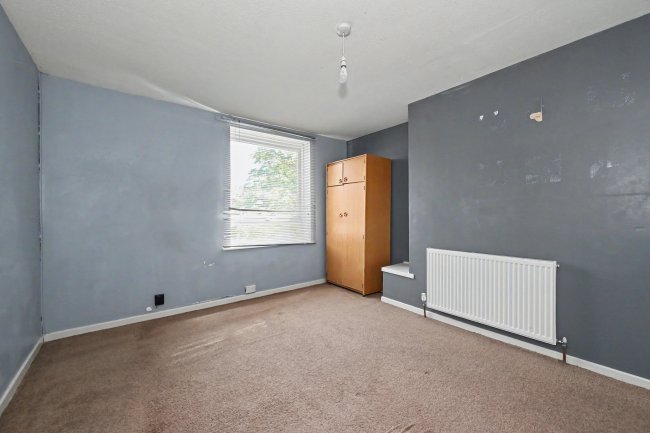96 Holbeck, Bracknell, Berkshire, RG12 8XF 5