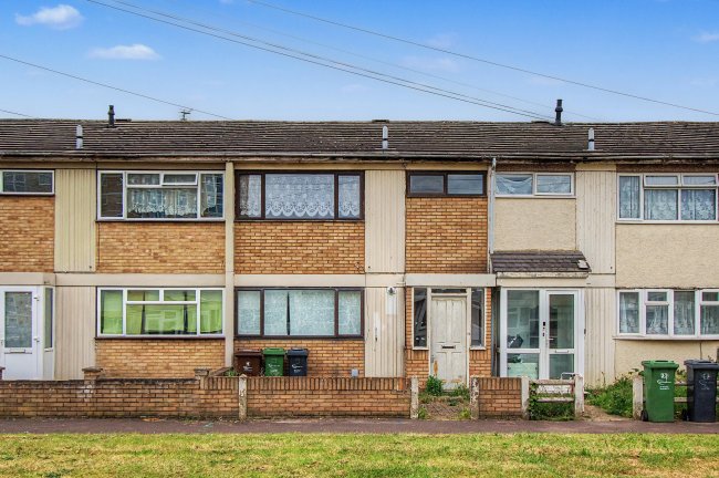 31 Bell Farm Avenue, Dagenham, Essex, RM10 7AT 2