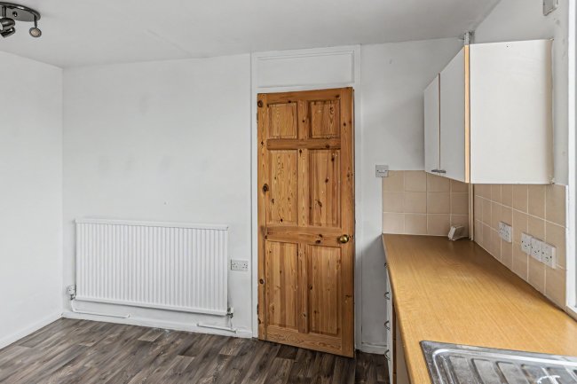 14 Nursteed Close, Devizes, SN10 3EU 1