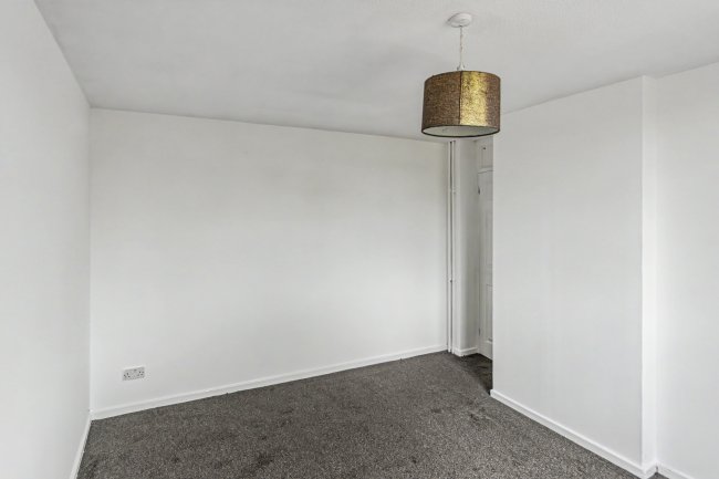 14 Nursteed Close, Devizes, SN10 3EU 1