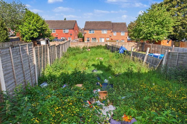 57 Holden Crescent, Walsall, Staffordshire, WS3 1QQ 7