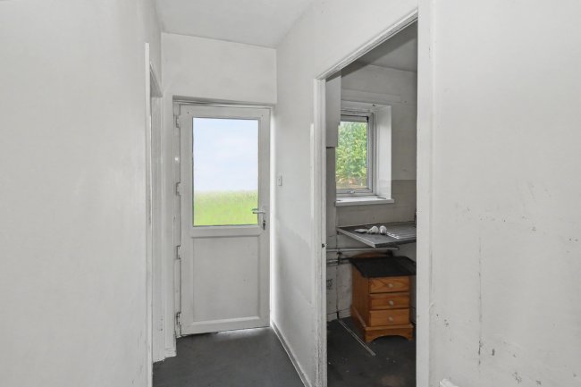 57 Holden Crescent, Walsall, Staffordshire, WS3 1QQ 7