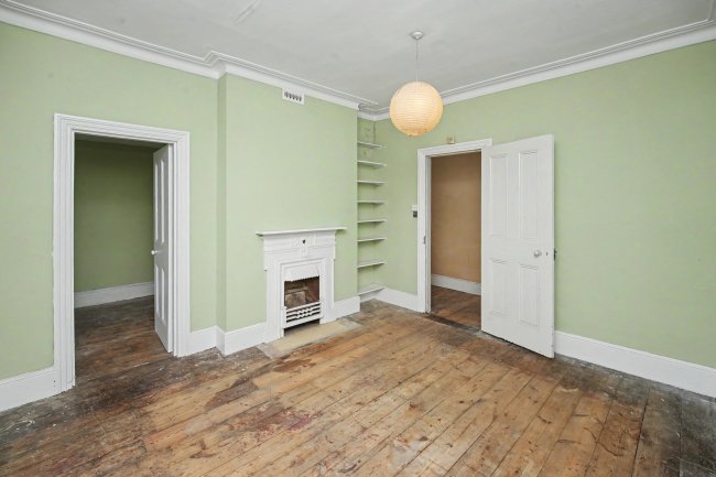 200 Woodside Green, South Norwood, London, SE25 5EW 6