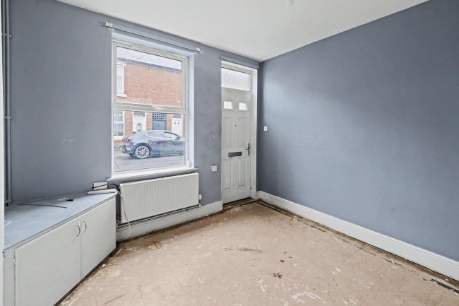 13 Reeves Road, Derby, DE23 8JF 8