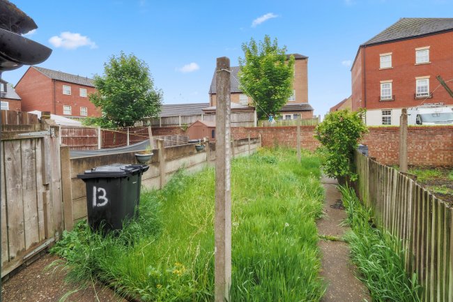 13 Reeves Road, Derby, DE23 8JF 8