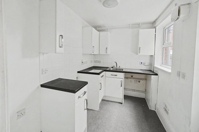 13 Reeves Road, Derby, DE23 8JF 8