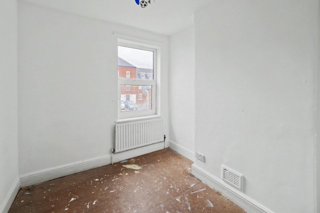 13 Reeves Road, Derby, DE23 8JF 8