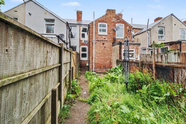 65 Reeves Road, Derby, DE23 8JF 9