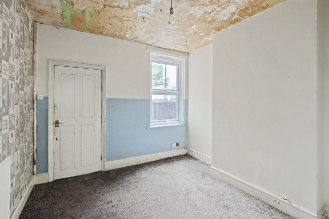 65 Reeves Road, Derby, DE23 8JF 9