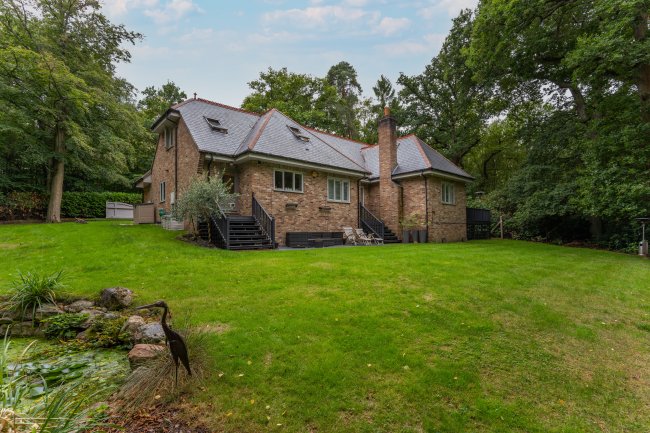The Canon Vale, Stoke Common Road, Fulmer, Buckinghamshire, SL3 6HA 10