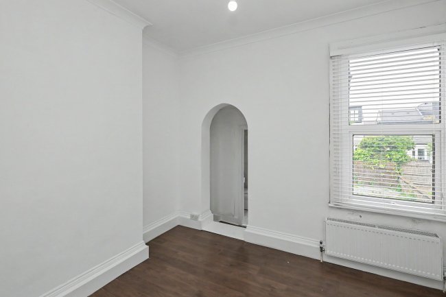 48 Stanley Road, South Woodford, London, E18 2NS 8