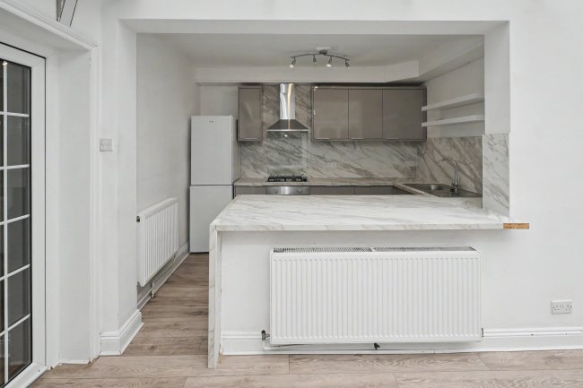 48 Stanley Road, South Woodford, London, E18 2NS 8