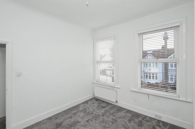 48 Stanley Road, South Woodford, London, E18 2NS 8
