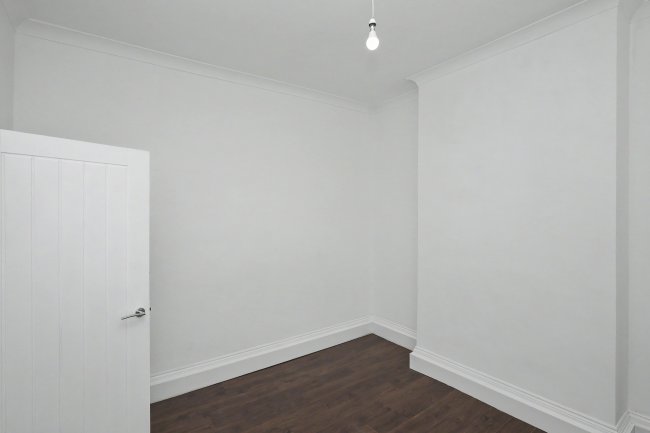 48 Stanley Road, South Woodford, London, E18 2NS 8