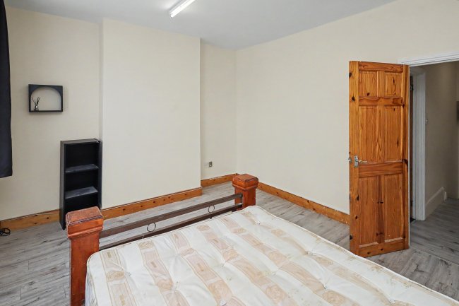 37 Woodhouse Road, Leytonstone, London E11 3NU 5