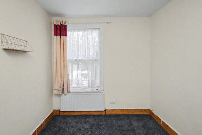37 Woodhouse Road, Leytonstone, London E11 3NU 5