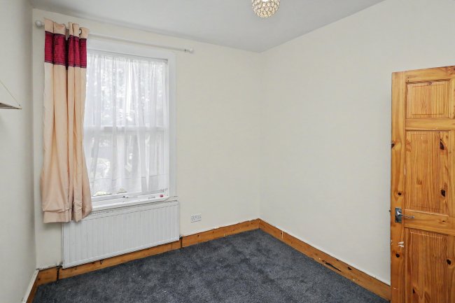 37 Woodhouse Road, Leytonstone, London E11 3NU 5