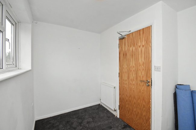 82 Albert Road, Yiewsley, West Drayton, UB7 8ES 2