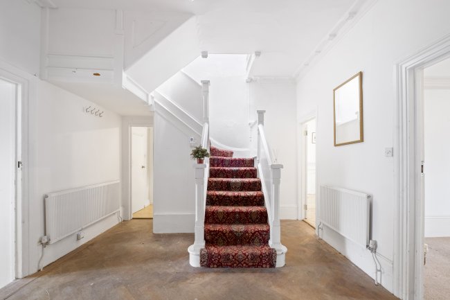 71 Beulah Hill, Upper Norwood, London, SE19 3EB 5