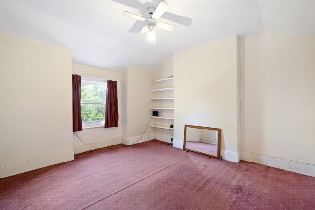 71 Beulah Hill, Upper Norwood, London, SE19 3EB 5