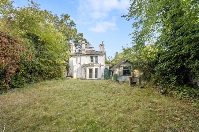 71 Beulah Hill, Upper Norwood, London, SE19 3EB 5