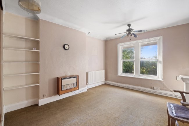 71 Beulah Hill, Upper Norwood, London, SE19 3EB 5