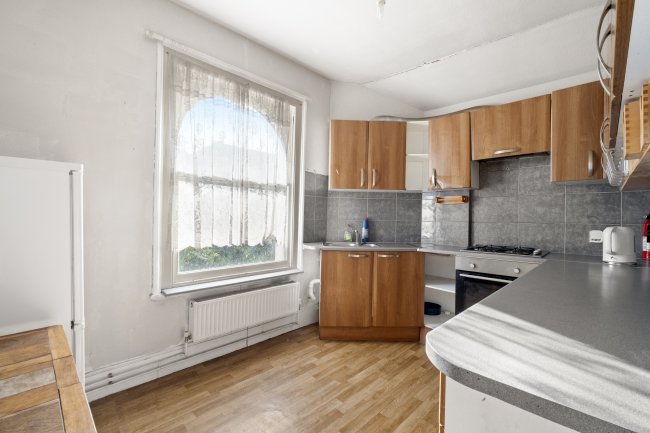 71 Beulah Hill, Upper Norwood, London, SE19 3EB 5