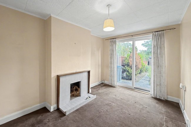 18 Broadoak Avenue, Enfield, EN3 6TS 1