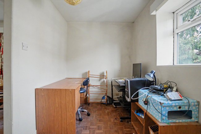 Flat 8 Furze Court, Ashburton Road, Addiscombe, South Croydon, CR0 6AP 2