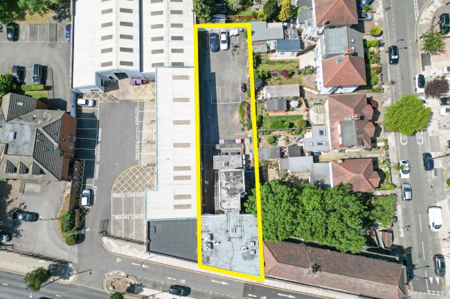 108 - 110 Church Road, Northolt, Middlesex, Greater London UB5 5AE 7