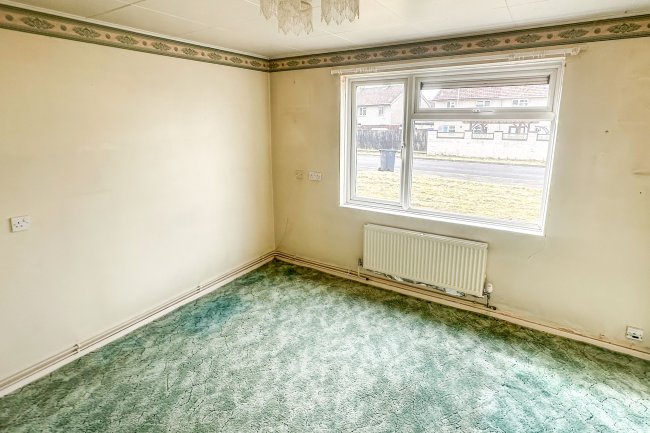 Flat 120 Greenway Lane, Chippenham, Wiltshire, SN15 1AQ 3