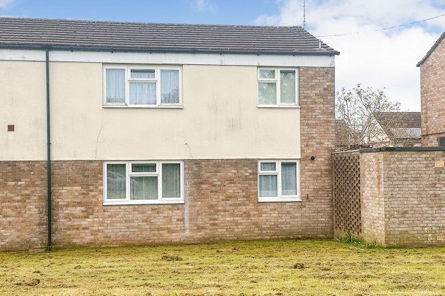 Flat 120 Greenway Lane, Chippenham, Wiltshire, SN15 1AQ 3