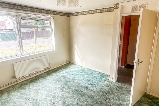 Flat 120 Greenway Lane, Chippenham, Wiltshire, SN15 1AQ 3