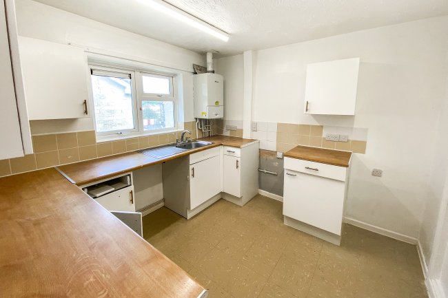 Flat 8 Winters Court, Corsham, Wiltshire, SN13 0EL 3