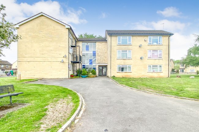 Flat 8 Winters Court, Corsham, Wiltshire, SN13 0EL 3