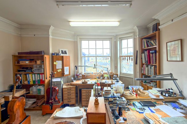 30 Queen Anne Street, London W1G 8HX 1