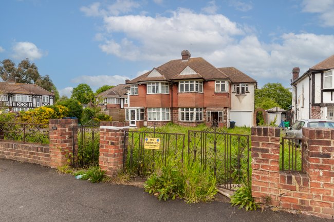 80 Beverley Way, Wimbledon, New Malden SW20 0AQ