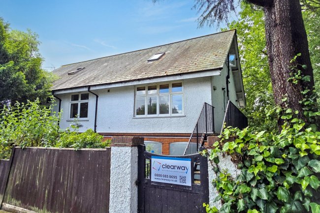 Scott Lodge, 5 Brent Road, Brentford, TW8 8BP 3
