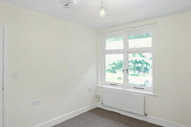Scott Lodge, 5 Brent Road, Brentford, TW8 8BP 3