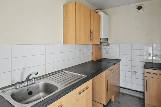 Scott Lodge, 5 Brent Road, Brentford, TW8 8BP 3
