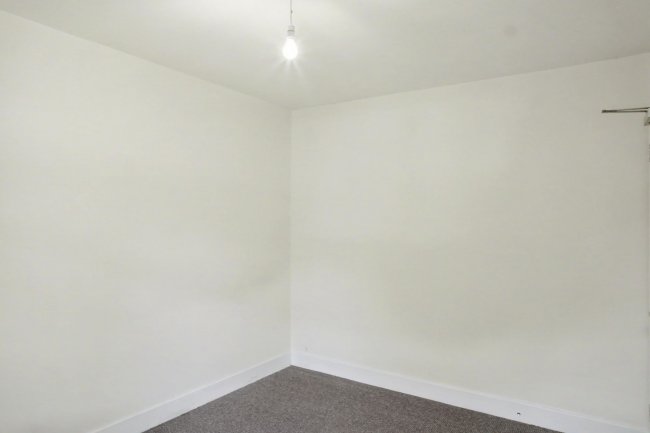 Scott Lodge, 5 Brent Road, Brentford, TW8 8BP 3