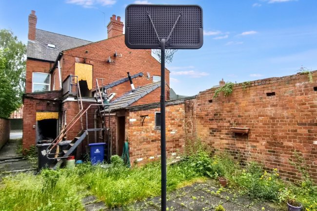 3 5 & 7 Fieldside, Thorne, Doncaster, DN8 4AE 10