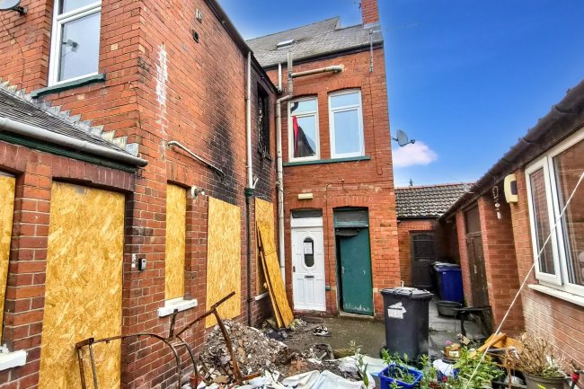 3 5 & 7 Fieldside, Thorne, Doncaster, DN8 4AE 10