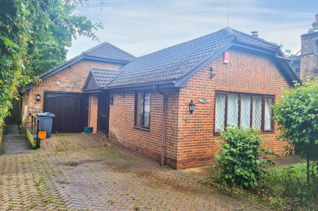151 Tunbury Avenue, Chatham, Kent, ME5 9HY 8